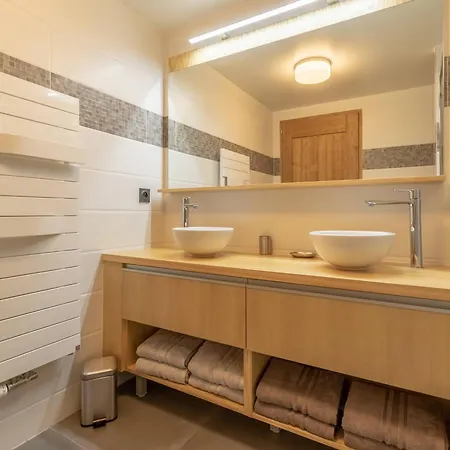 Luxueux 5 Cristaux, 3 Chambres, Spa, Ski-in/ski-out, Parking, Wifi - Fr-1-352-54